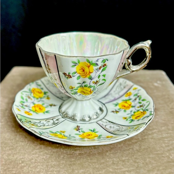 Vintage Fred Robert’s San Francisco Tea Cup & Saucer Set         TC-1 - Picture 1 of 5